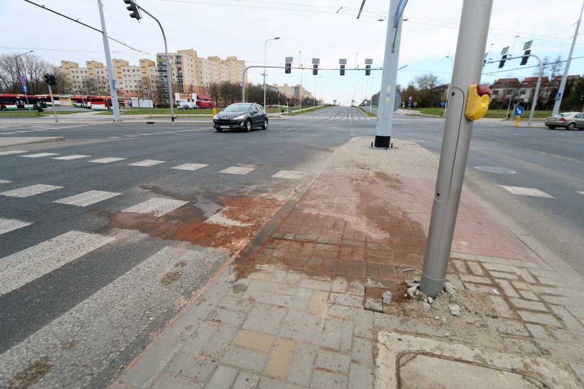 Zgasła sygnalizacja na ulicach Lublina, są wypadki. Część kierowców niezadowolona ze zmian na drogach