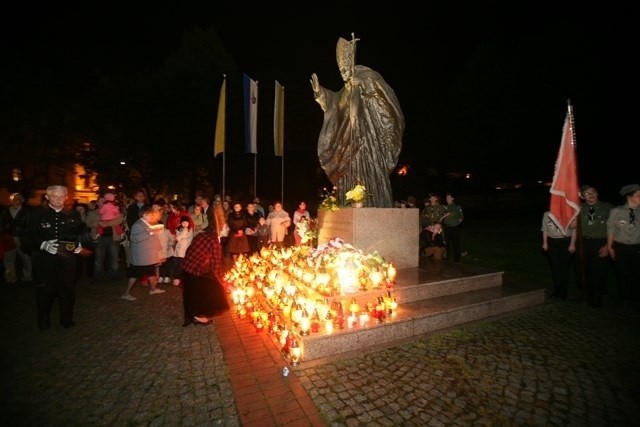 Kanonizacja Jana Pawła II - msza dziękczynna w Piekarach...