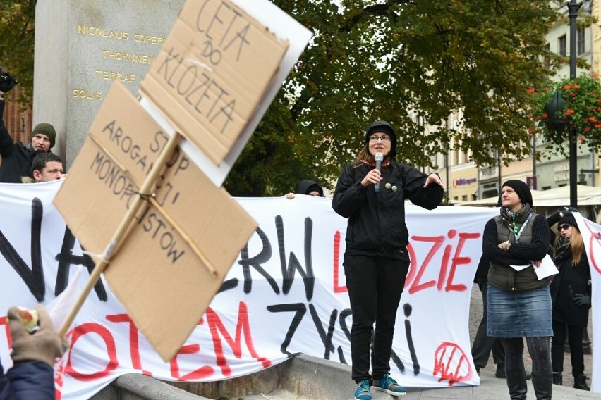 W Toruniu protestowali przeciw CETA i TTIP