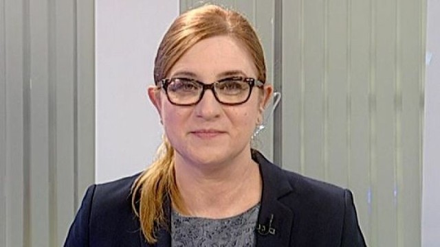 Grażyna Rakowicz z nagrodą od Stowarzyszenia Dziennikarze dla Zdrowia.
