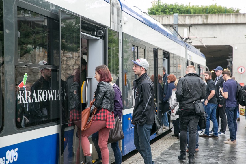 Kraków jest liderem w... cięciu kursów pojazdów MPK