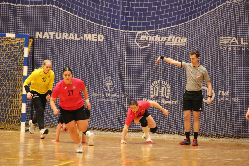 Suzuki Korona Handball przegrała po karnych z Pogonią Zabrze w 1/16 Mistrzostw Polski Juniorek. Kielczanki miały pewny awans. Zobacz zdjęcia