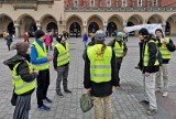 Kraków. Jasna Strona Mocy przeszła przez miasto. "Polacy-Słowianie pod okupacją Watykanu"