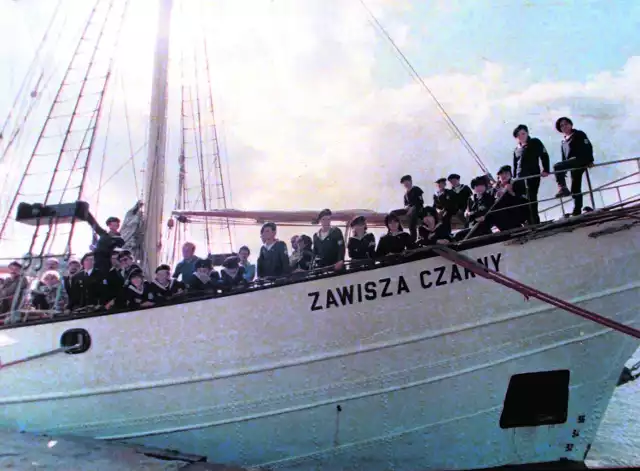 „Zawisza Czarny” to flagowy żaglowiec Związku Harcerstwa Polskiego, szkoliło się na nim wielu opolskich żeglarzy.