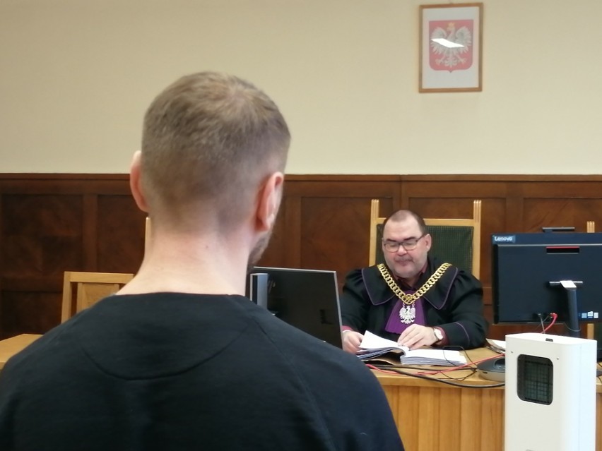 Rafał R. stawił się na rozprawę w piątek 8 grudnia w Sądzie...