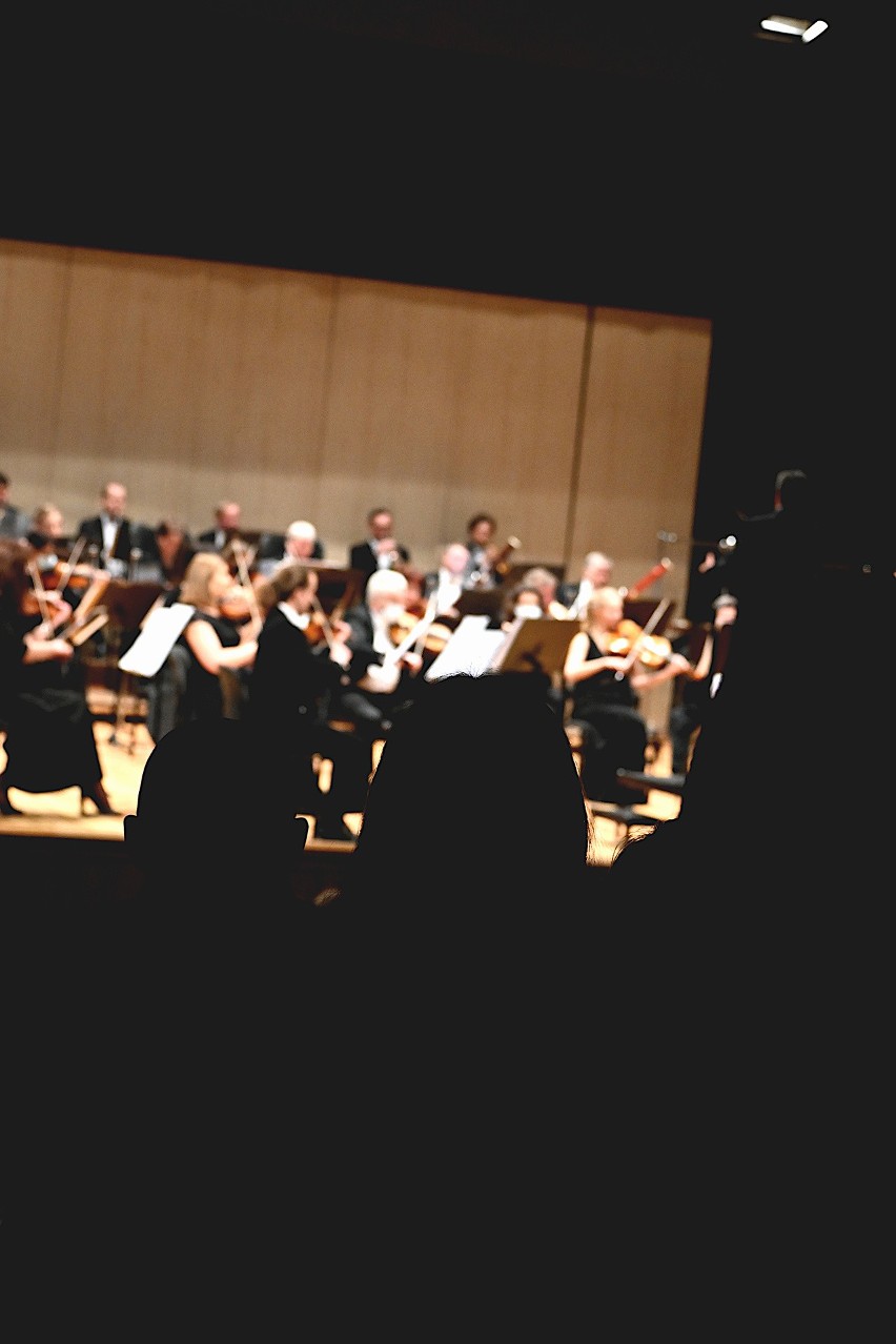 Słupska orkiestra Sinfonia Baltica niedawno na żywo wykonała...