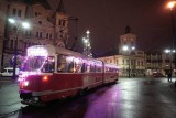W Łodzi nie będzie ani świątecznego, ani sylwestrowego tramwaju. Zobacz, jak jest w innych miastach