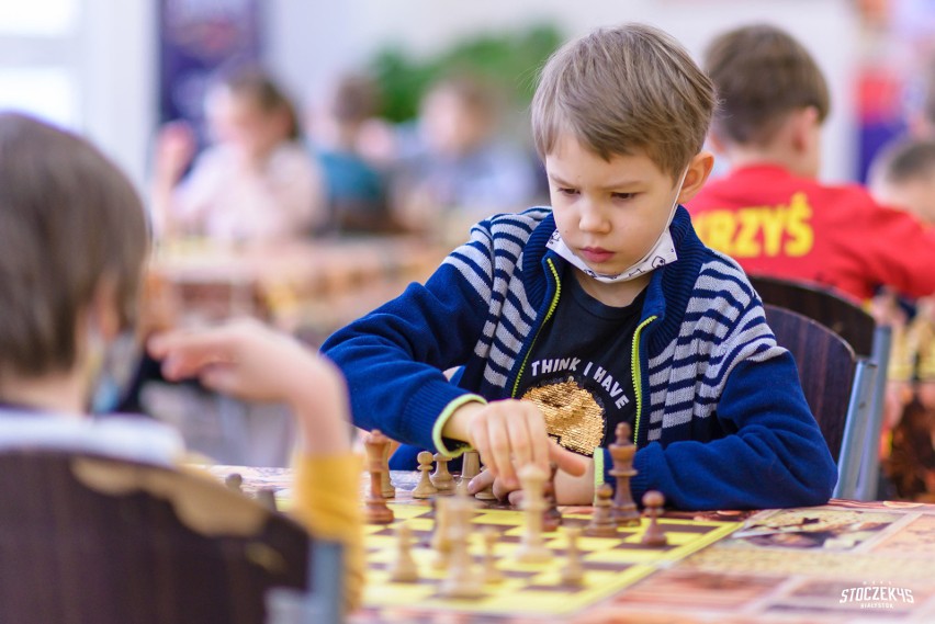 Trwa rywaliazcji w Białostockiej Lidze Szkolnej w szachach