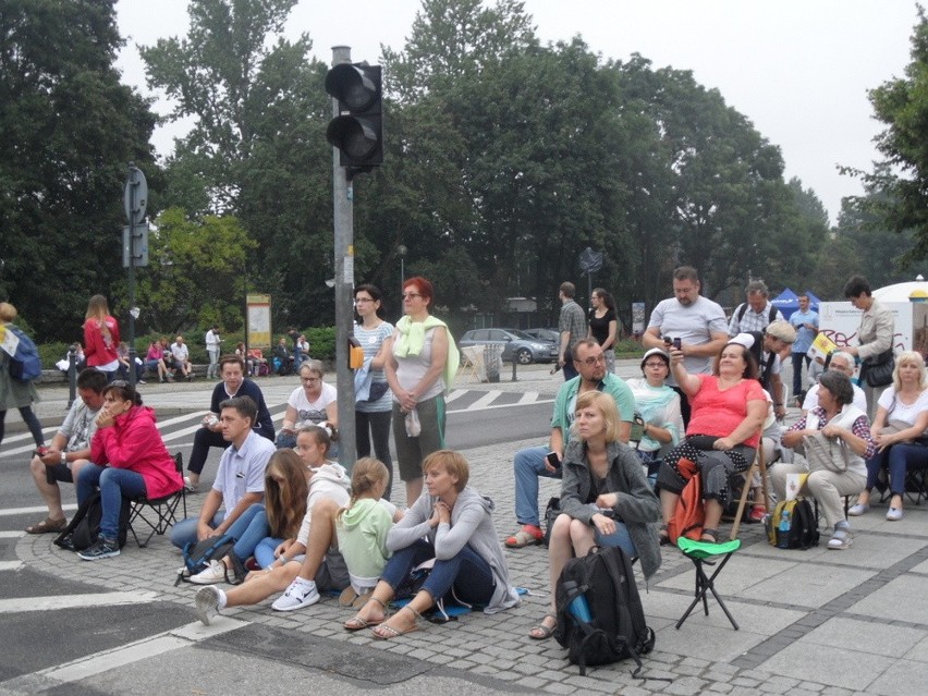 Częstochowa ŚDM 2016. Z każdą minutą przybywa pielgrzymów