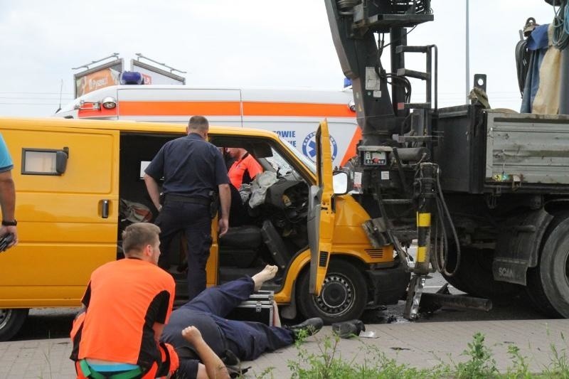 Wypadek w Mirkowie, 26.06.2015, bankowóz Poczty Polskiej...