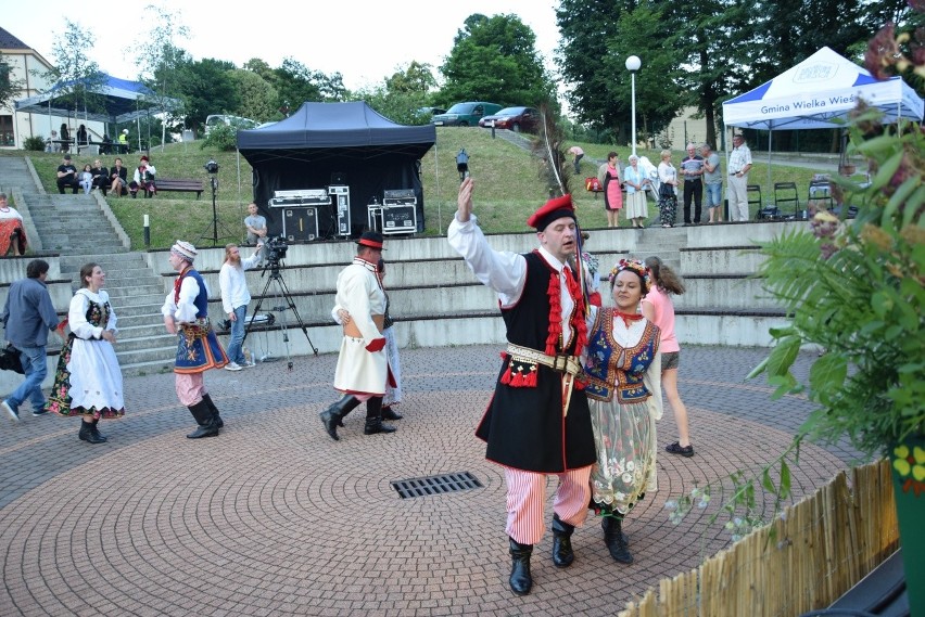 Festiwal Godki 2018. Znamy wyniki konkursów na najlepszych gawędziarzy, tancerzy, śpiewaków [NOWE ZDJĘCIA]