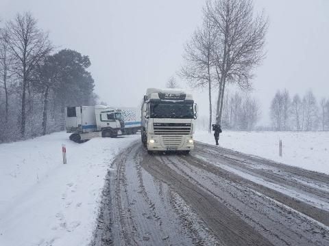 DK 19 za Bielskiem Podlaskim w kierunku Siemiatycz. Około...