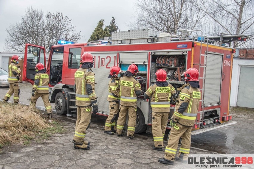  Pożar w domu handlowym w centrum Oleśnicy [ZDJĘCIA]