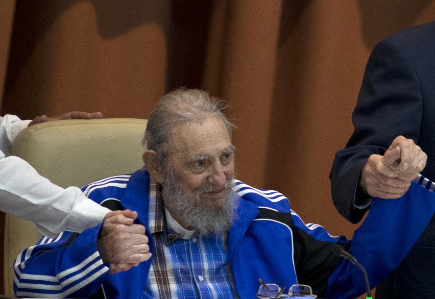 Zmarł Fidel Castro, były przywódca Kuby 