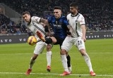 Liga włoska. Jakub Kiwior zadebiutował w Spezii przeciw Interowi Mediolan. Pechowe zagranie ręką sprokurowało jedenastkę 
