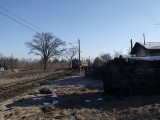 Wypadek kolejowy pod Ciechocinkiem, pociąg uderzył w busa. Dwie osoby trafiły do szpitala