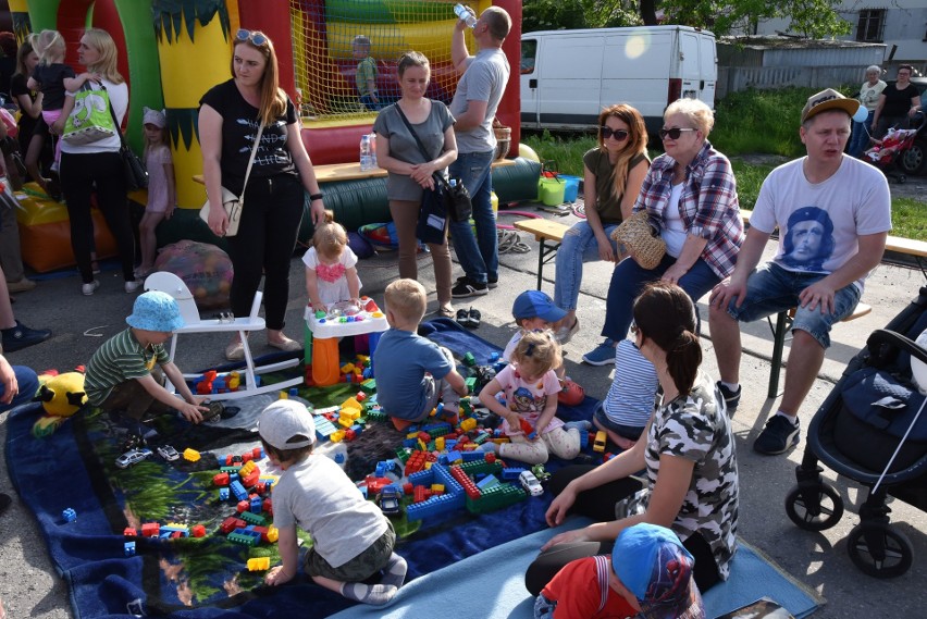 Gminny Dzień Dziecka w Sędziszowie połączony z otwarciem nowoczesnego placu zabaw i siłowni 