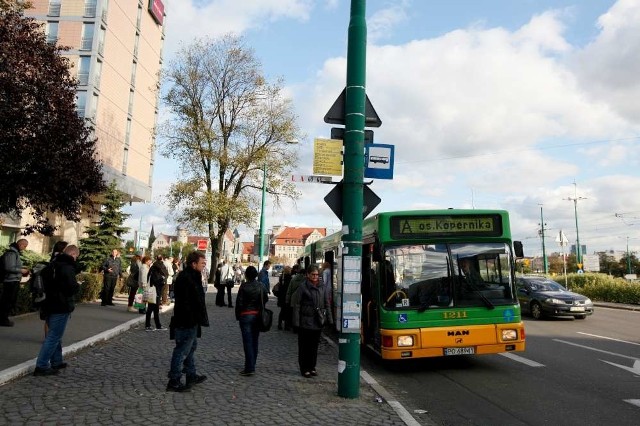 Poznań: Więcej autobusów nad jeziora
