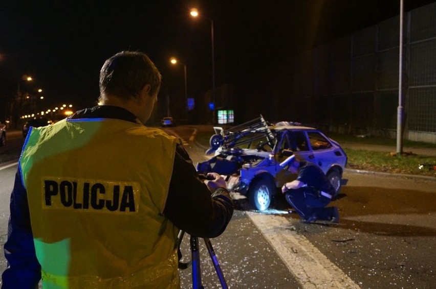 Wypadek na Giszowcu: 66-letnia kobieta zginęła na miejscu....