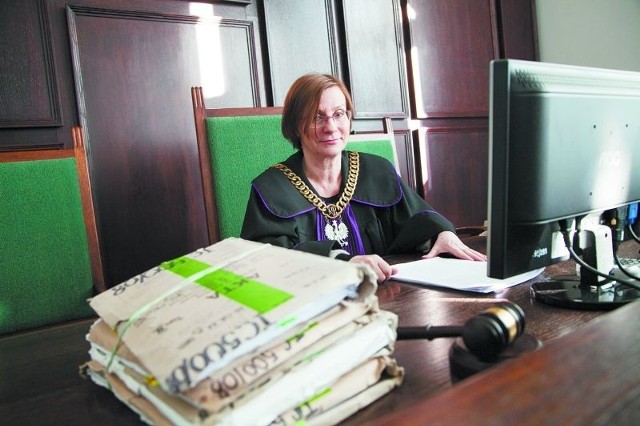 Elżbieta Bieńkowska, przewodnicząca składu orzekającego Sądu Apelacyjnego w Białymstoku uznała, że Krzysiowi należy się odszkodowanie i to w wyższej kwocie, niż orzekł suwalski sąd.