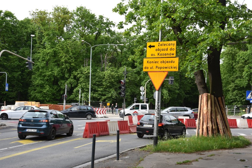 Kładą szyny na ul. Popowickiej we Wrocławiu