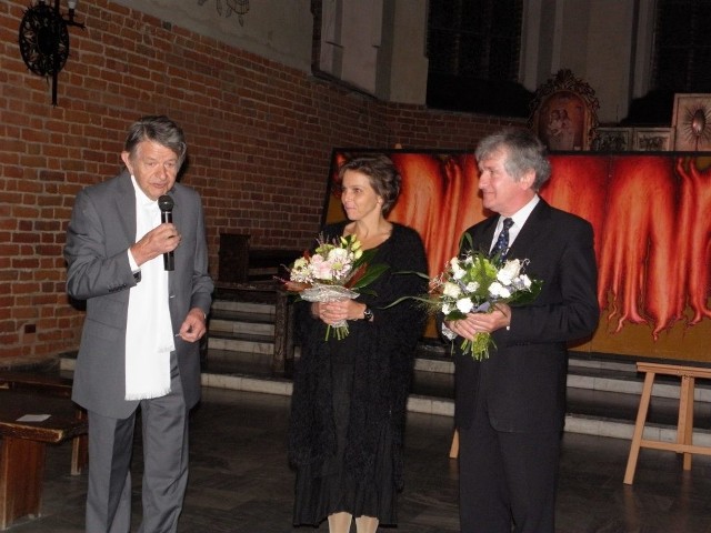 Koncertowali u nas mistrzowie, jak np. prof. Julian Gembalski (z prawej), a jego koncerty cieszyły się powodzeniem.