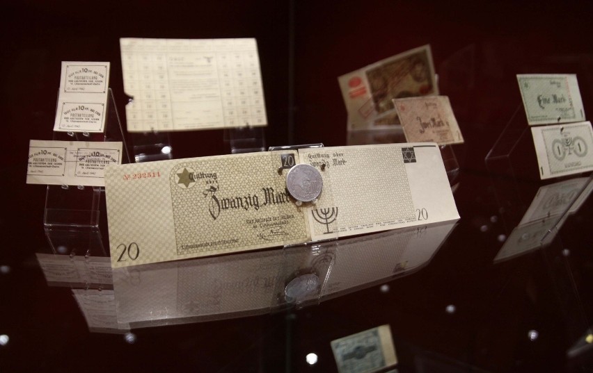 Zobacz, jak wyglądały pieniądze w XIX-wiecznej Łodzi. Wystawa w Muzeum Archeologicznym [ZDJĘCIA]