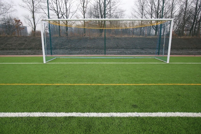 Boisko w Szombierkach [ZOBACZ ZDJĘCIA] Szombierki Bytom wreszcie mają stadion