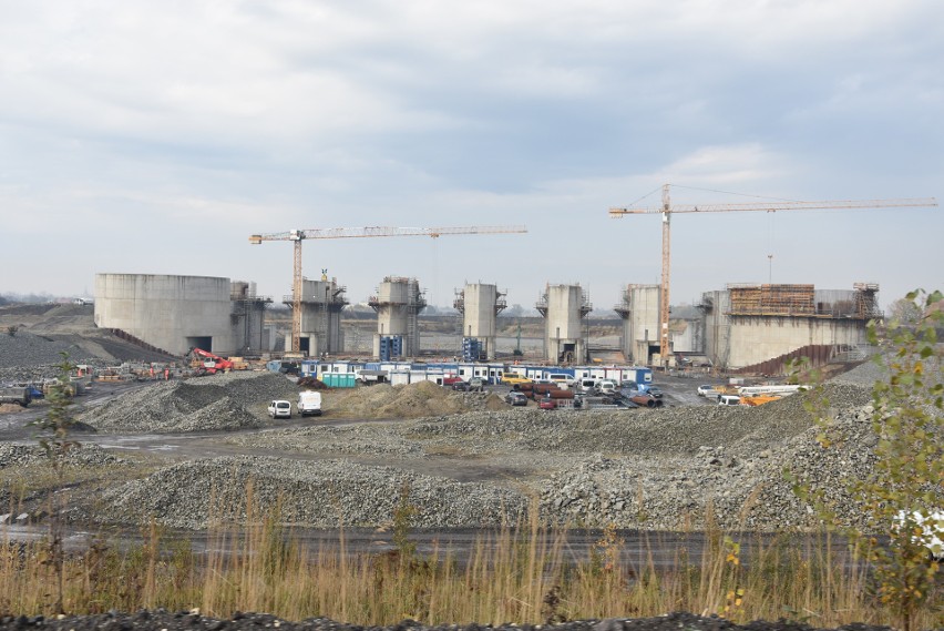 Budowa zbiornika Racibórz Dolny ukończona jest w 53 proc.