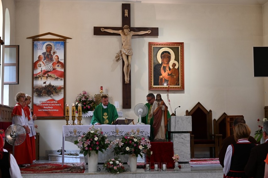 Wesele jak marzenie, odbyło się w Marzyszu, w gminie Daleszyce. Zobaczcie zdjęcia