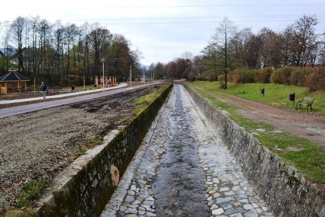Remont potoku przebiegającego przez Bulwary Straceńskie będzie kontynuowany.