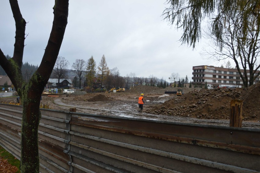 Zakopane. Rówień Krupowa rozkopana. Gdzie będzie sylwester? [ZDJĘCIA]