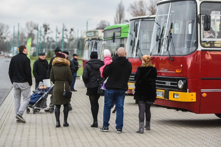 Katarzynki MPK: Poznaniacy zwiedzali zajezdnię tramwajową na...