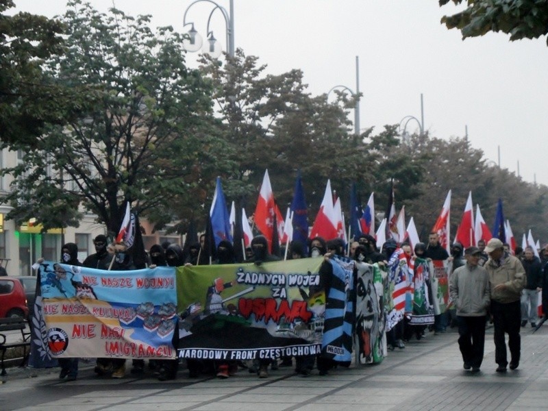 W marszu antyimigracyjnym w Częstochowie wzięło udział ponad...