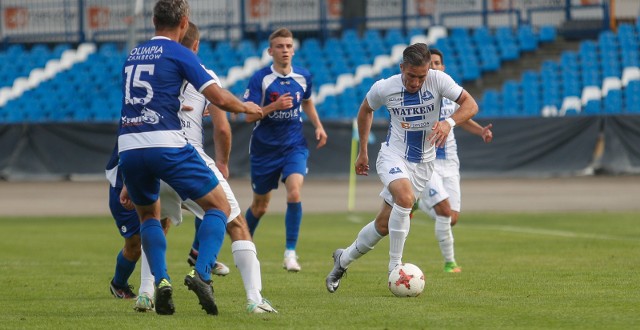 W rundzie wstępnej Stal Rzeszów pokonała Olimpię Zambrów po rzutach karnych. Teraz zmierzy się z 1-ligową Miedzią Legnica.