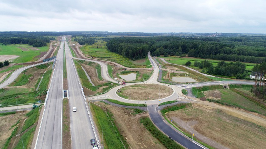 Za kilka miesięcy kierowcy pojadą nowymi odcinkami drogi ekspresowej S19 z Niska do Sokołowa Małopolskiego. Ukończenie prac coraz bliżej