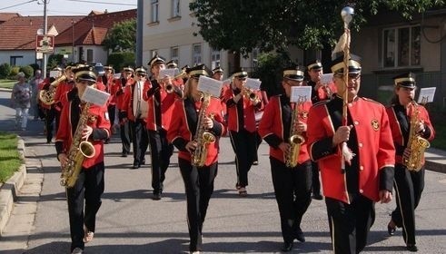 Daleszycka orkiestra chwalona jest za profesjonalizm i muzykalność. Podczas wizyty w Czechach zachwyciła słuchaczy.