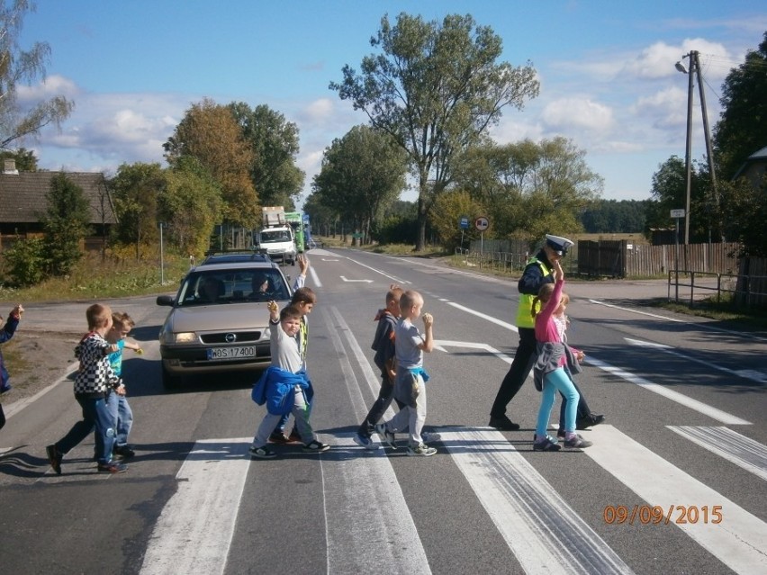 Bezpieczna droga do szkoły dzieci z Trzcianki (zdjęcia)