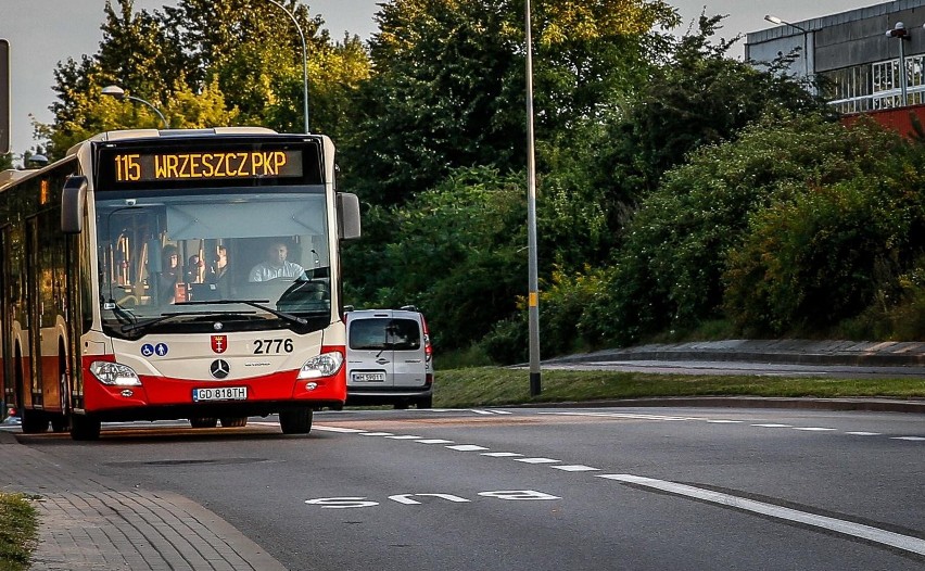 Autobusy linii 115 oraz linii 283 obsługiwane przez Gdańskie...