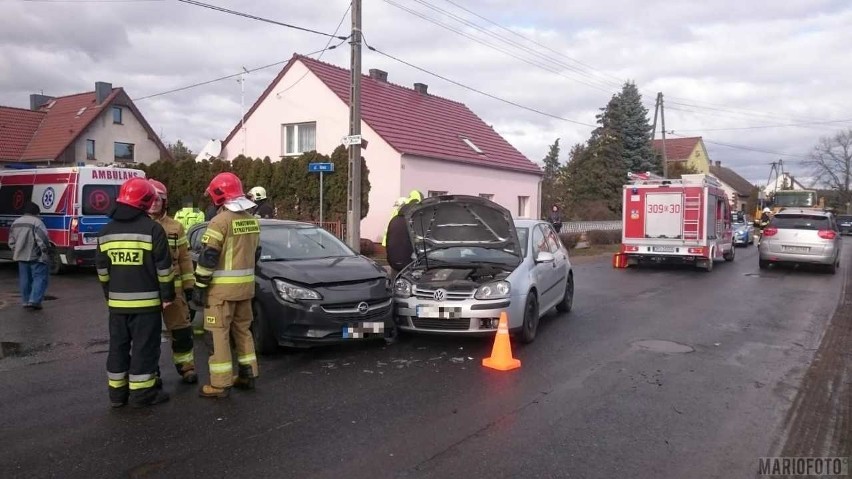 Tarnów Opolski: Zderzenie dwóch samochodów osobowych