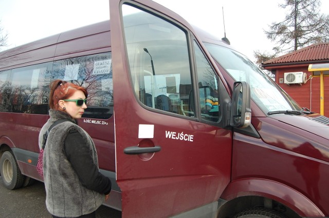 Renata, mieszkanka Olkusza, uważa, że busy są zbyt drogie. Tym bardziej, że według niej tylko bilety poszły w górę, standard już nie