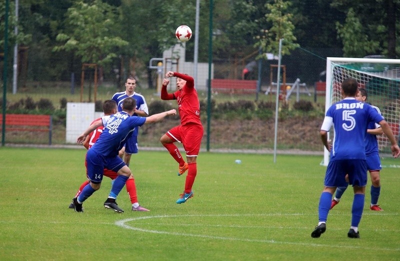 Resovia - Widzew Łódź. Sobotni pojedynek  beniaminków drugiej ligi