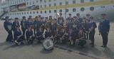 Orkiestra Dęta Begama z Kościerzyny witała pasażerów wycieczkowca "Hamburg"! Statek wpłynął do portu w Gdańsku. Zobaczcie ZDJĘCIA