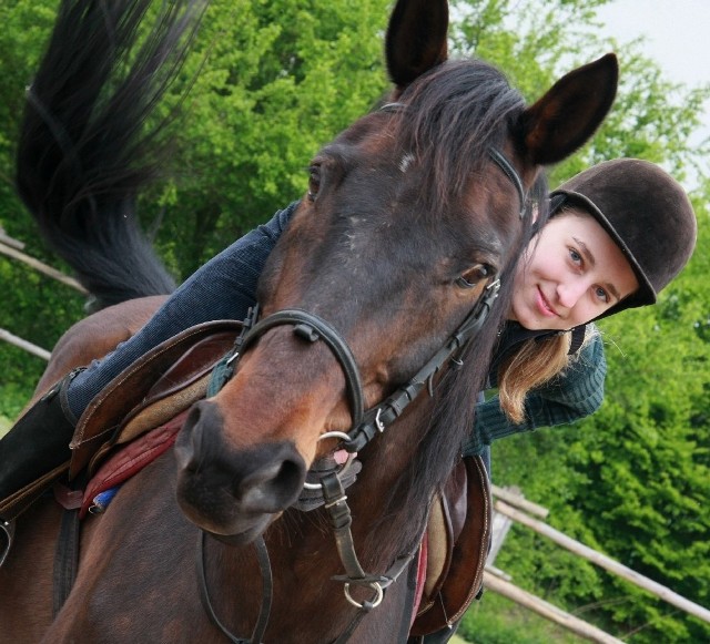 - Tukan to bardzo mądry koń, ale ma także swoje humory i narowy - mówi Joanna Oleksiak.