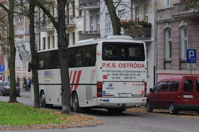 Wzmożony ruch pojazdów wielkogabarytowych na ul. PiastowskiejWzmożony ruch pojazdów wielkogabarytowych na ul. Piastowskiej