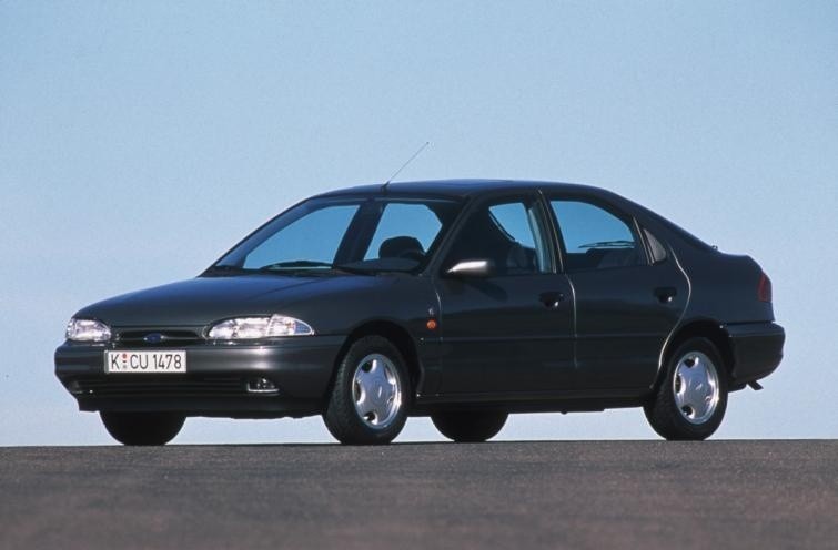 20 lat Forda Mondeo