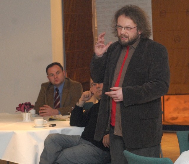 Od lewej: Mieczysław Przybysz, Jan Karol Słowiński z ByLOT-u i Karol Zamojski nie musieli długo namawiać gości do dyskusji