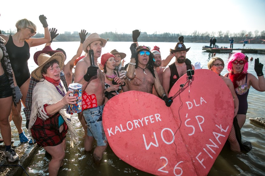 WOŚP 2018 w Krakowie. Orkiestrze i... morsom chłód...