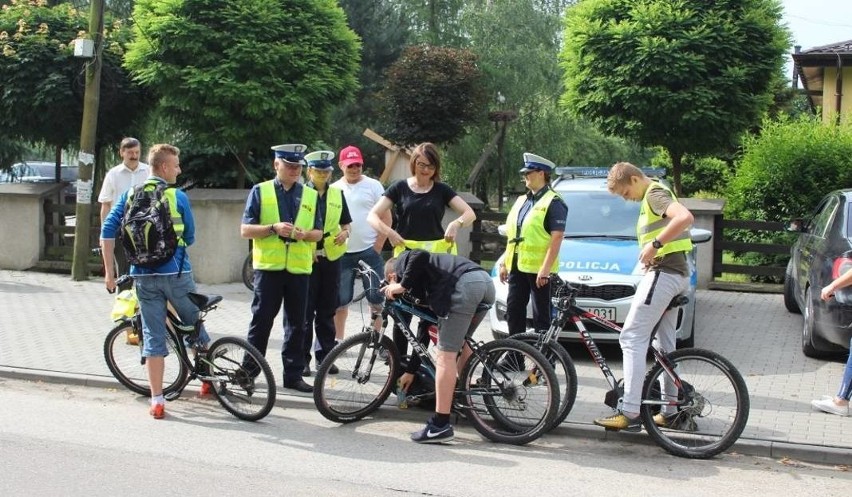 W gminie zamieszkałej przez 3,5 tys. osób dług wynosi 235...