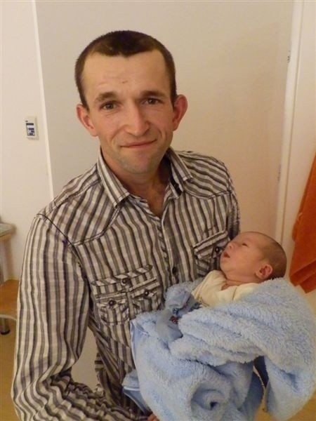 Mateusz Goś, syn Anny i Zbigniewa z Przasnysza, urodził się 13 maja o godz. 2:17. Ważył 3030 g, mierzył 54 cm.